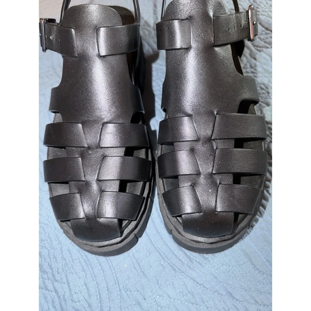 Karl Lagerfeld Paris Women's Fisherman Leather Sandals Black Logo Buckle Size 8